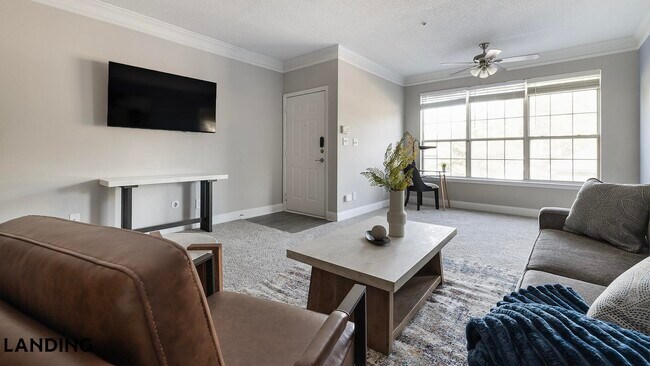 Photo - 100 Crossing Blvd Unidad 1515