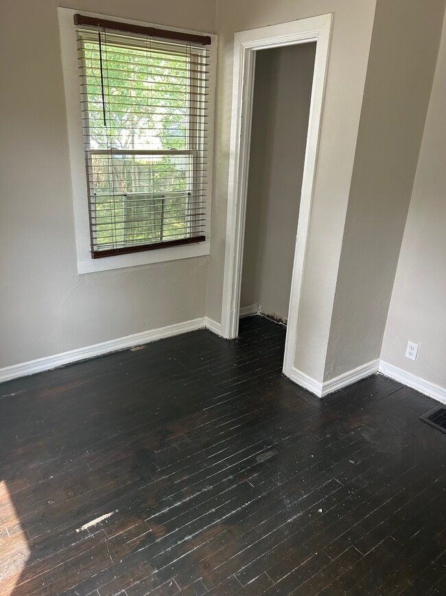 Photo - 2319 Sheridan St