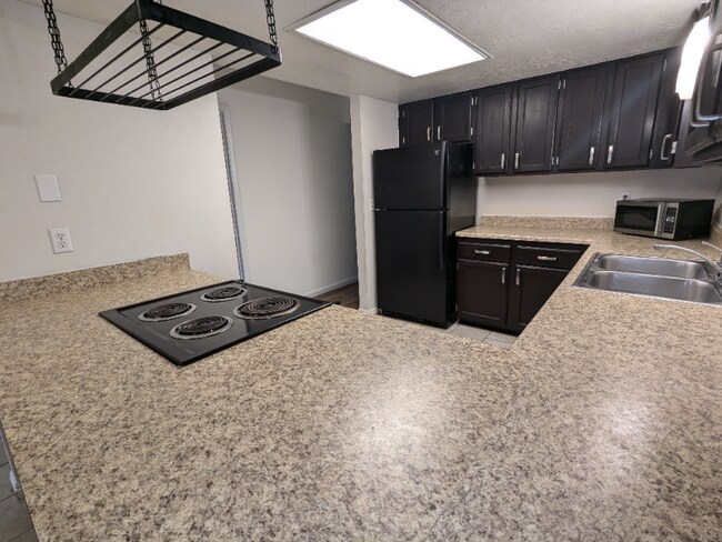 Photo - 341 E 2700 N