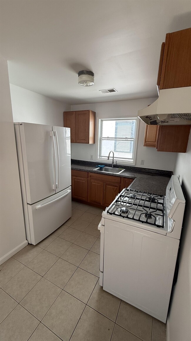Photo - 51 Godwin Ave Unit 2 second floor
