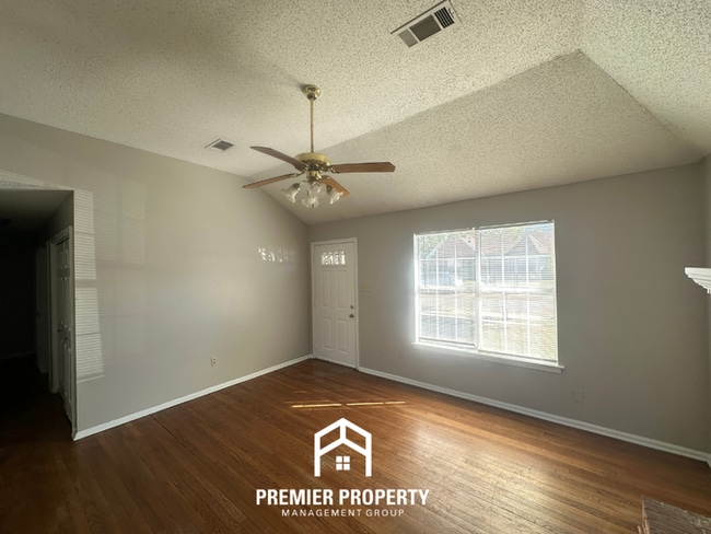Photo - 5315 Timber Ridge Dr