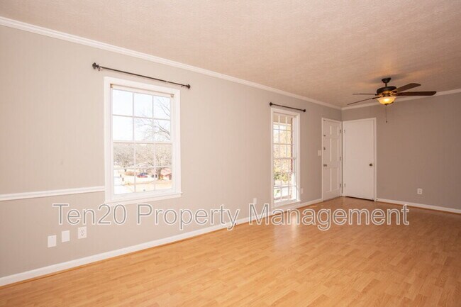 Photo - 2642 White Chapel Dr