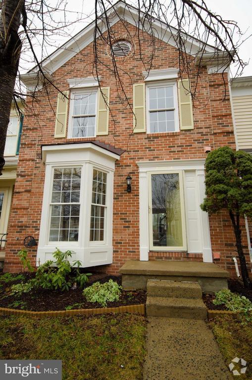 Building Photo - 20978 Tobacco Square Rental