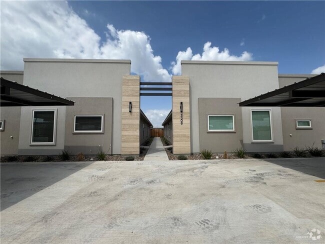 Building Photo - 3308 Duke Ave Rental