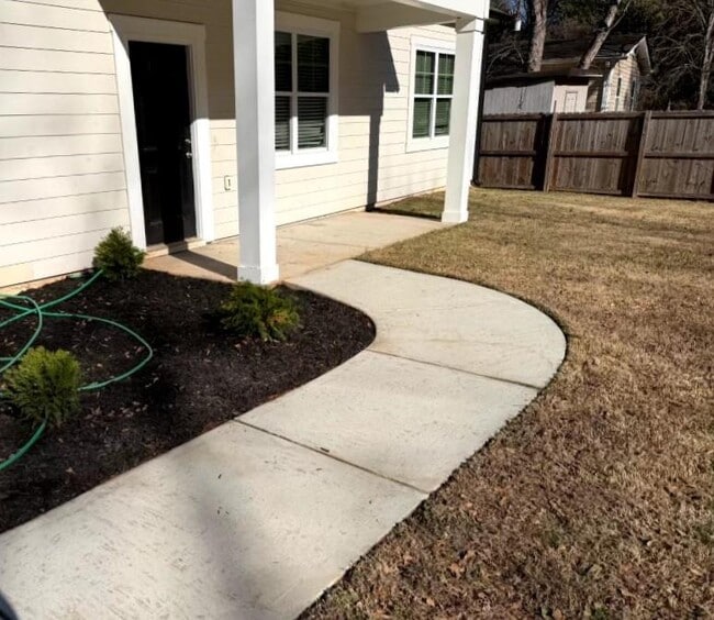 Photo - 1151 Pontiac Cir