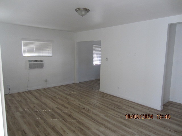 Photo - 5629 Riverton Ave Unit 4