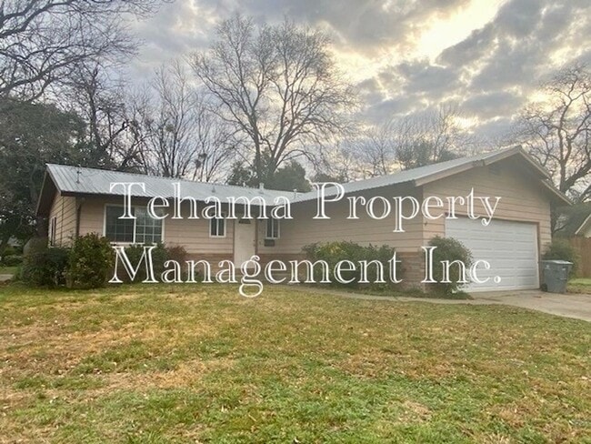 Photo - 3 Bedroom 2 bath home in Red Bluff.