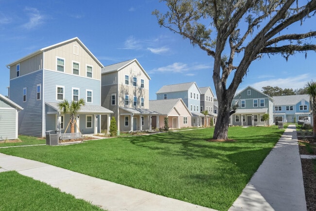 Hamlet Avalon Park - Homes and Townhomes For Rent