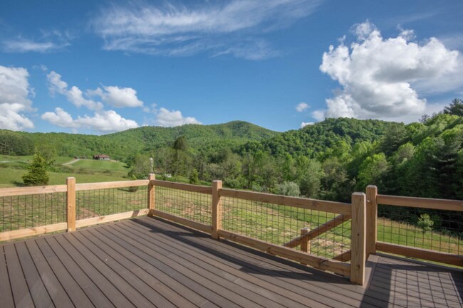 Photo - 369 River Walk Trl