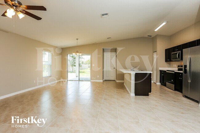 Photo - 1298 SW Crost Ave