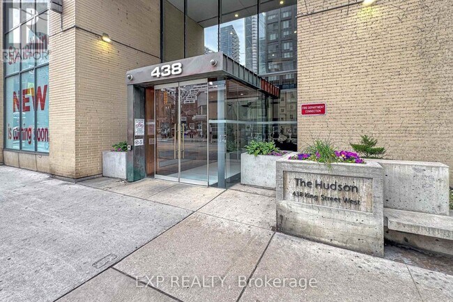 Photo - 438 King St W Unit 912