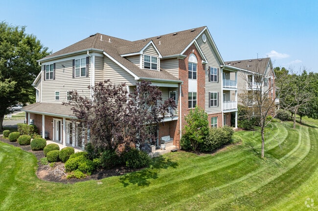 Building Photo - Pike Run Village Rental