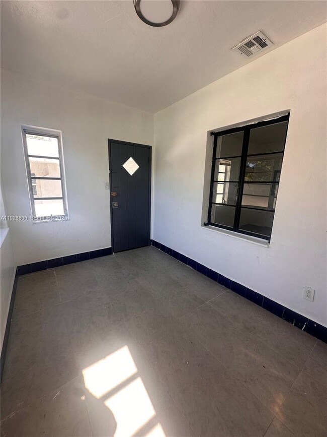 Photo - 1836 NW 33rd St