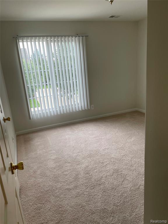 8210 W Annsbury Cir