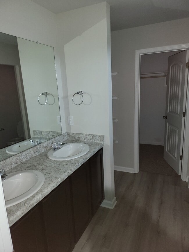 Photo - 18422 Fox Hollow Loop