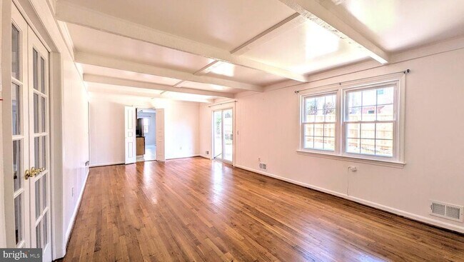 Photo - 8835 Tuckerman Ln