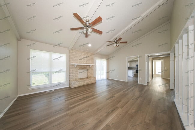 Photo - 9109 Oak Cliff Dr