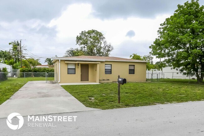 Photo - 1531 NW 12th Ct