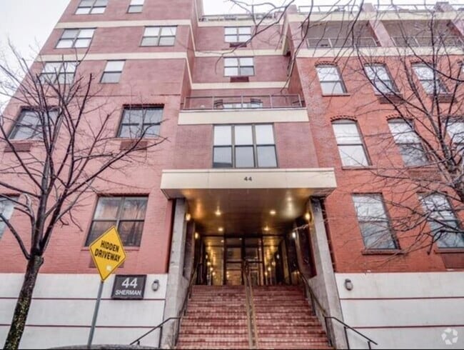 Building Photo - 44 Sherman Ave Unit 4I Rental