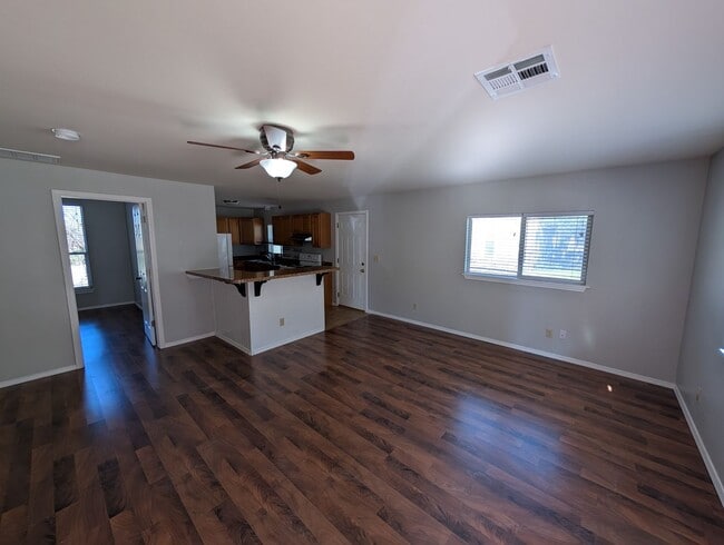 Photo - 2 bedroom 1 bathroom house in Downtown Edmond with central heat and air and washer/dryer hookup