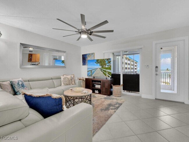 Photo - 25730 Hickory Blvd Unidad 536