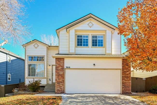 Building Photo - 9616 S Castle Ridge Cir