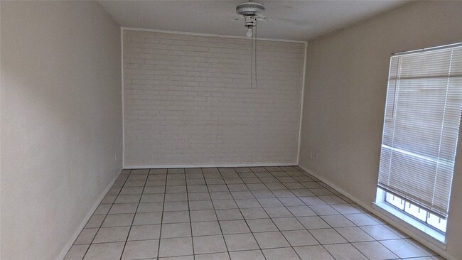 Photo - 7445 Cook Rd
