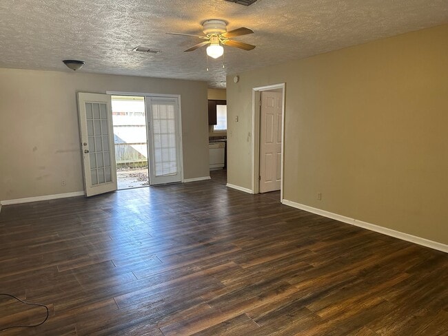 Photo - Single Duplex House
