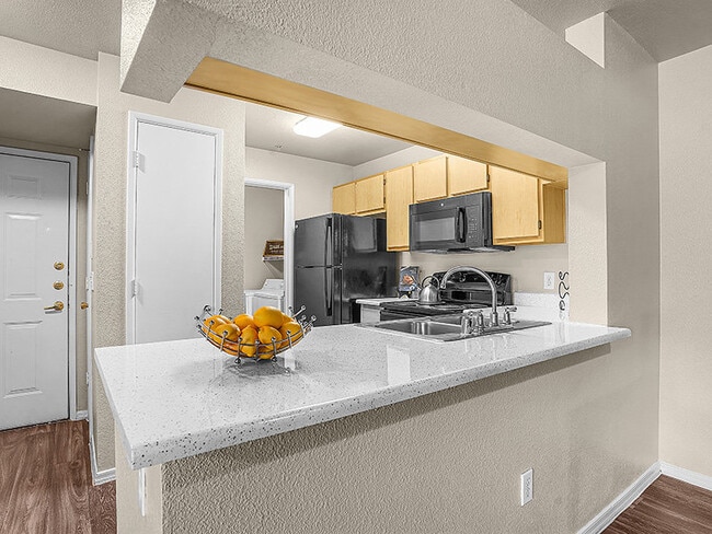 Building Photo - Rio Santa Fe Rental
