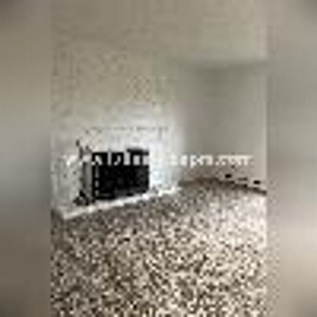 Photo - Sweet Seatac 2 BD Top Floor Condo+Parking! Unidad 214