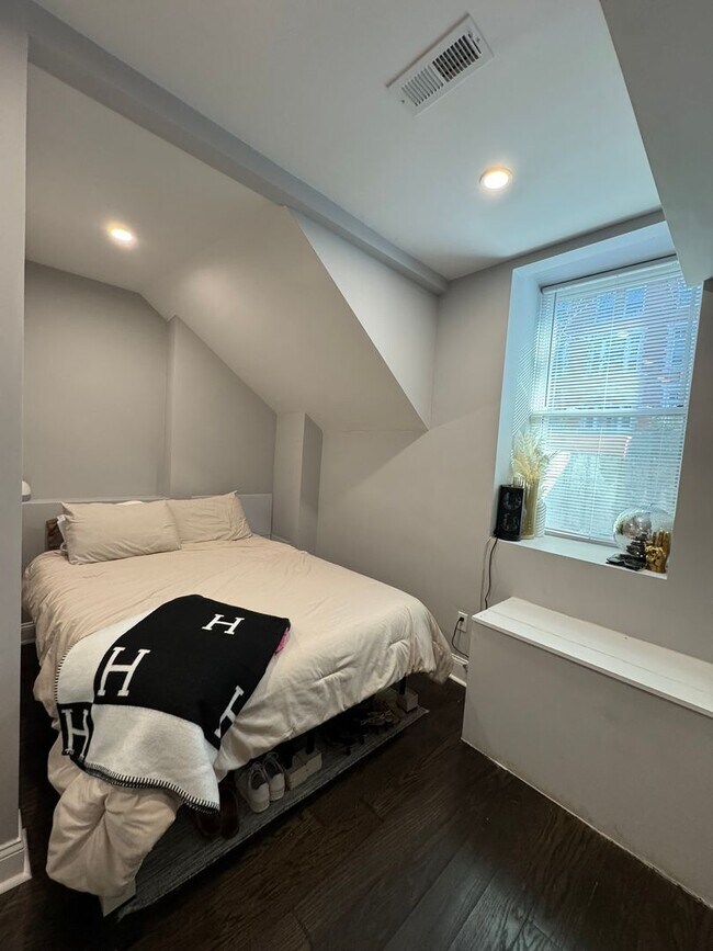 Photo - 4bed/2 bath in Brookline