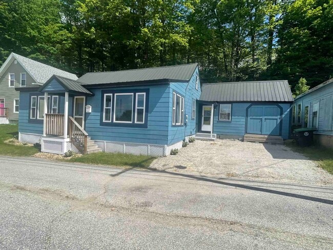 Photo - 21 E Bow St