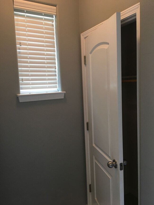 Photo - Shasta View Gardens Neighborhood Home