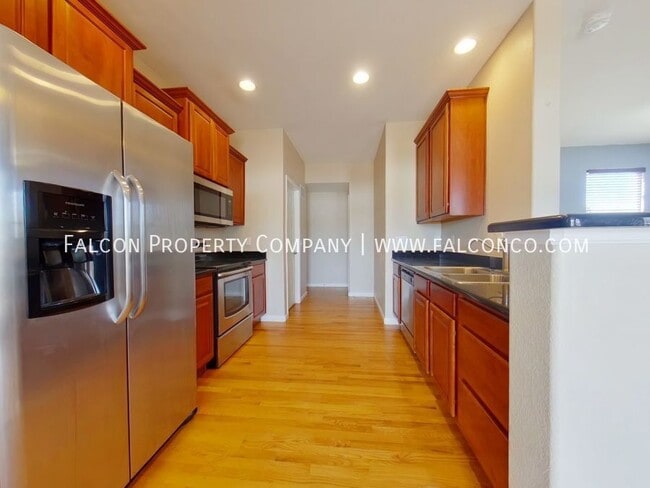 Photo - 7665 Capel Point