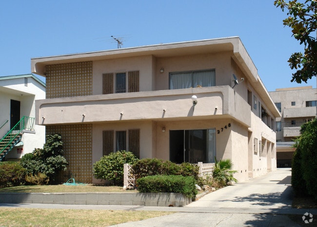 3748 Westwood Blvd