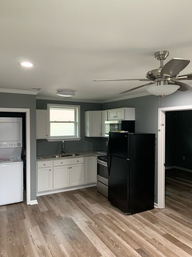 Photo - 1468 Curtis St Unit 1468