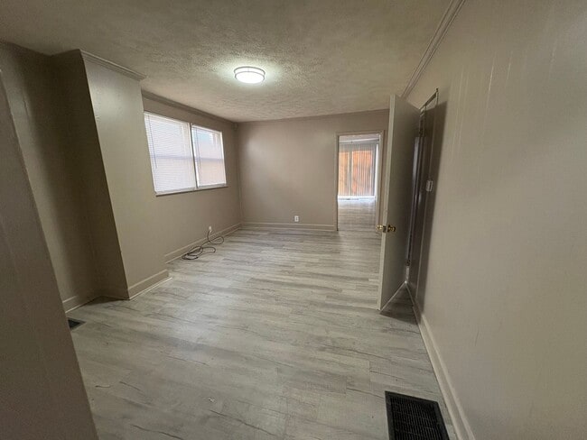 Photo - 3-Bedroom Home for Rent – Recently Renovated