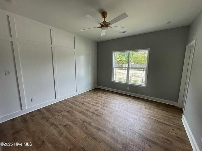 Photo - 2531 Jones St