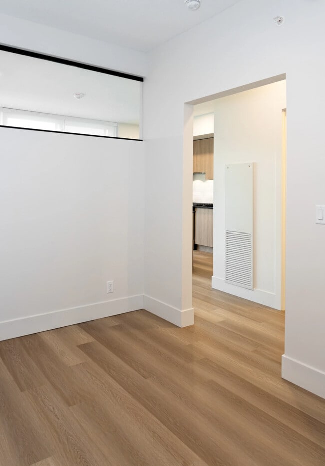 1BT2A-NW - Bedroom - UXBorough Living