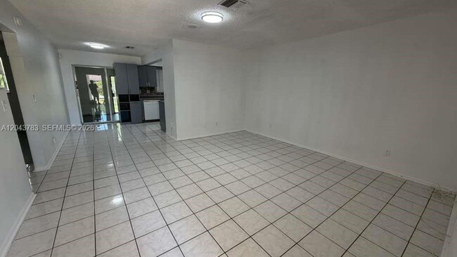 Photo - 5425 NW 16th Ct Unit 0