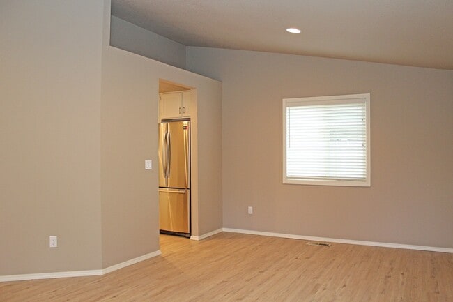 Photo - 6010 N Wilbur Ave