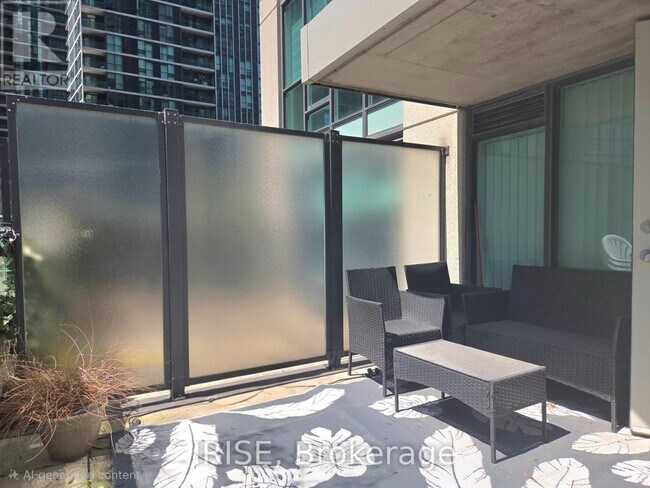 Photo - 16 Yonge St Unit 510