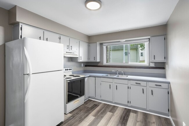 Photo - 108 Irene St Unit Lower