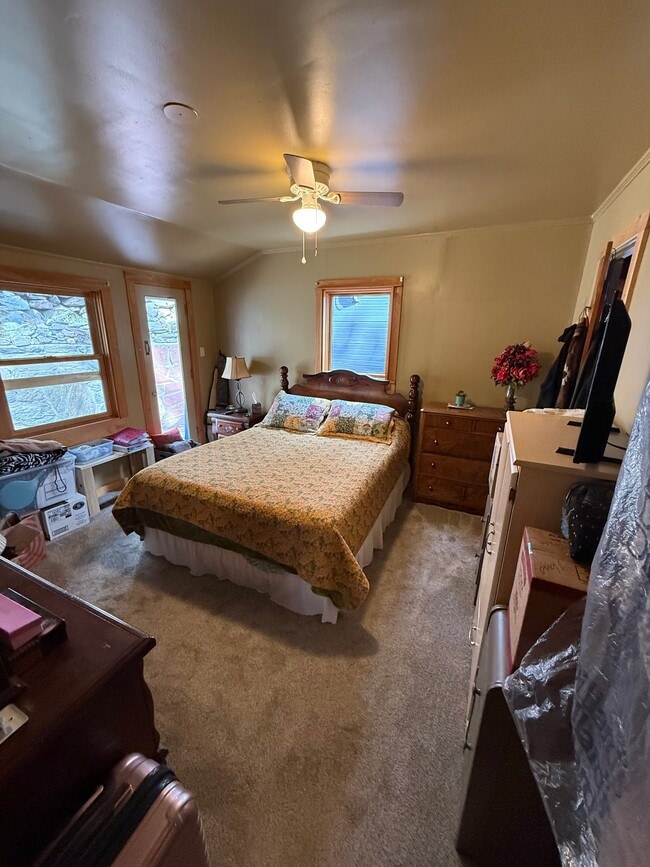 Photo - 1503 W US-34