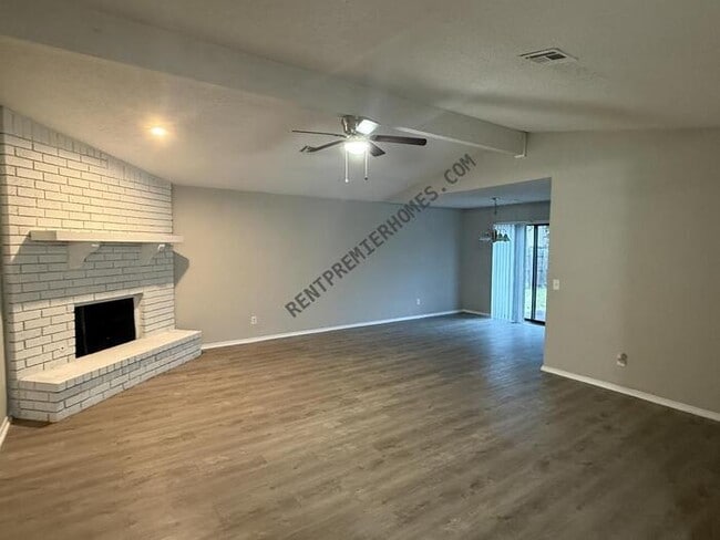 Photo - 1110 W Birmingham Pl