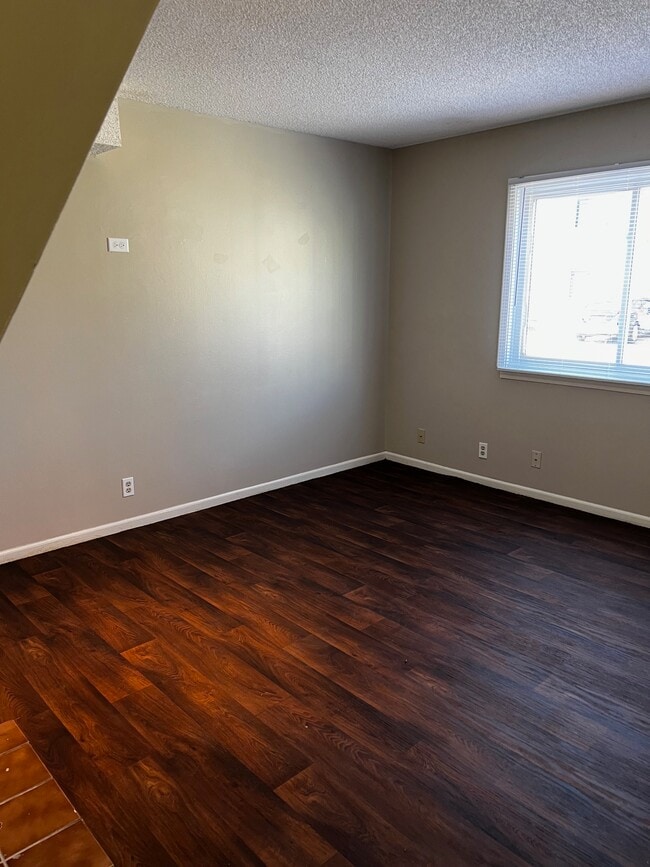 Photo - Riverview Condominiums