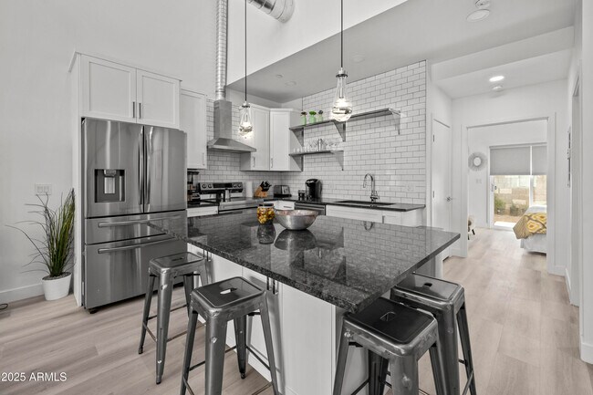 Photo - 3130 N 37th St Unidad 13