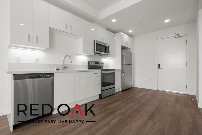 Photo - 1860 N Western Ave Unit P09