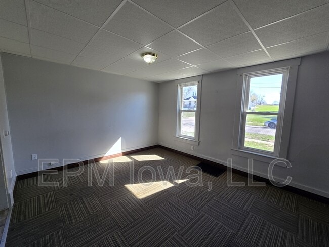 Photo - 1017 19th St SE