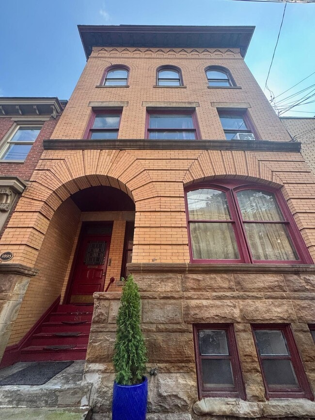 Photo - 601 Lockhart St Unit First floor